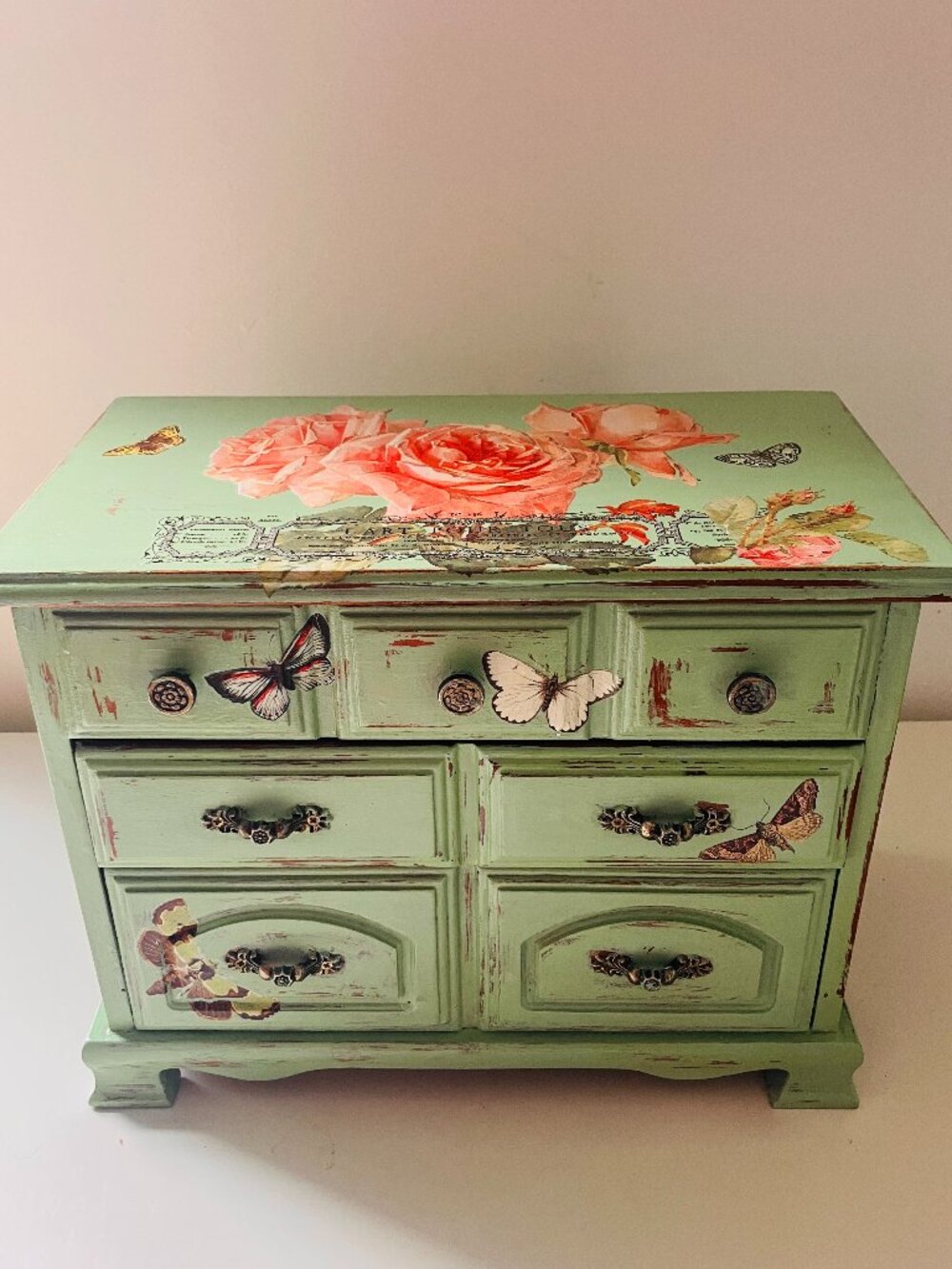 Vintage Green Wooden/Musical Jewelry Box with Cabbage Roses & Butterflies  Large